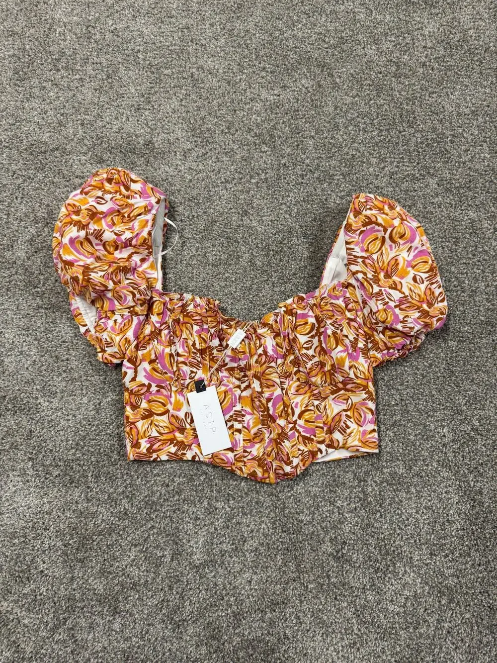 ASTR Floral Puff-Sleeve Crop Top in Pink & Mustard